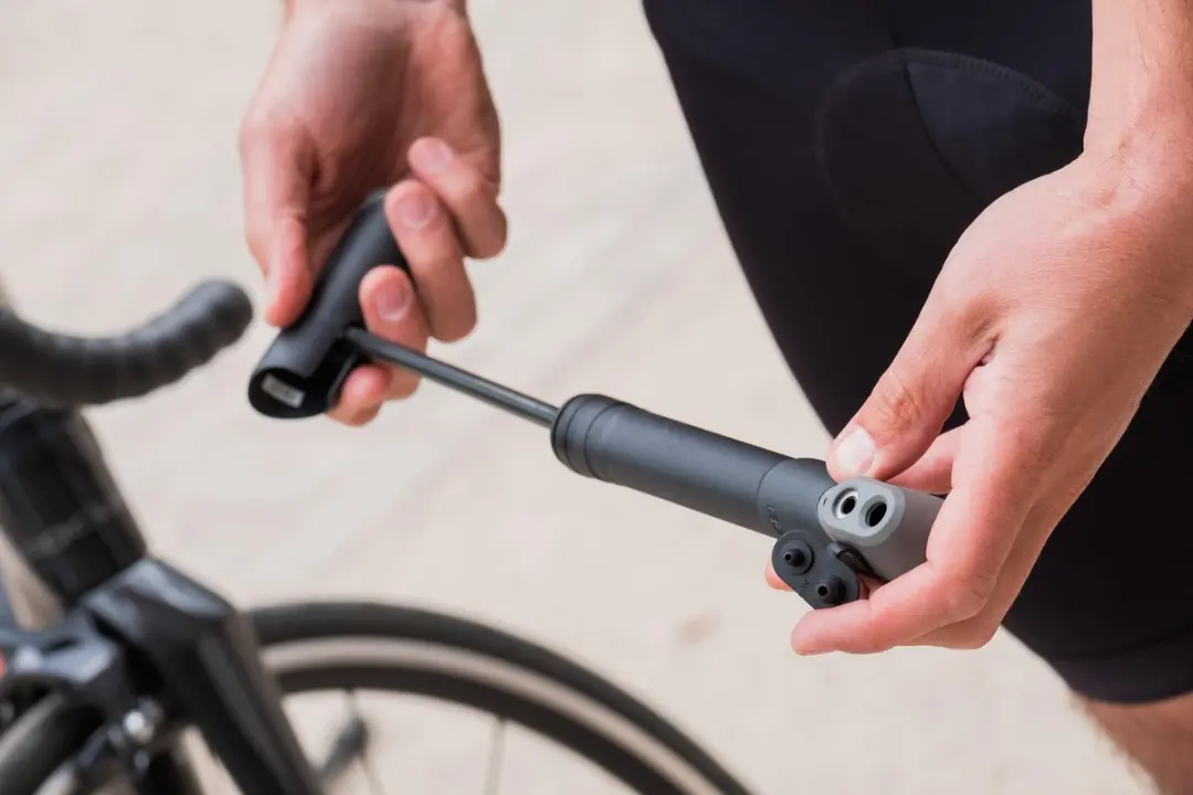 BBB Cycling WindWave Mini BMP-54 Fietspomp - 7 Bar - Zwart - afbeelding 6 van 6