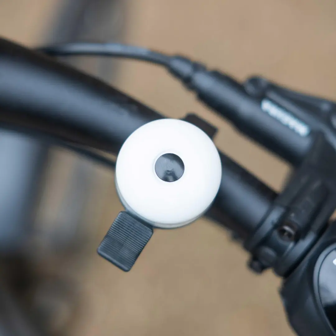 BBB Loud & Clear Fietsbel - Aluminium - Wit - 22.2/25.4/31.8mm