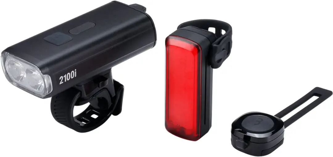 BBB Cycling StrikeDuo 2100i Combo Voorlicht & Achterlicht Set