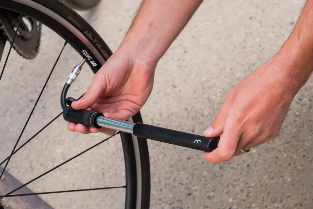 BBB Cycling EasyRoad Mini Fietspomp BMP-49 - 9 Bar - 150g