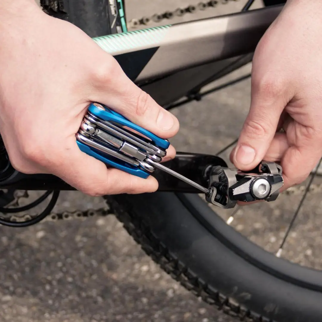 BBB Cycling PrimeFold S BTL-48S Fietsgereedschapset - 9 Functies - Zilver