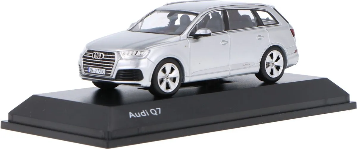 Audi Q7 1:43 Spark - Glacier White