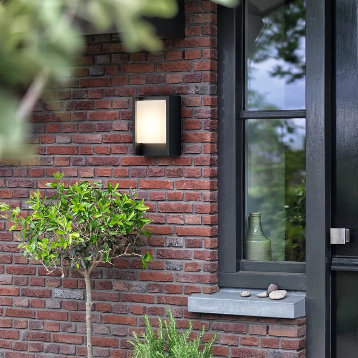 Philips Arbour Buitenwandlamp Warmwit - Grijs - afbeelding 6 van 6