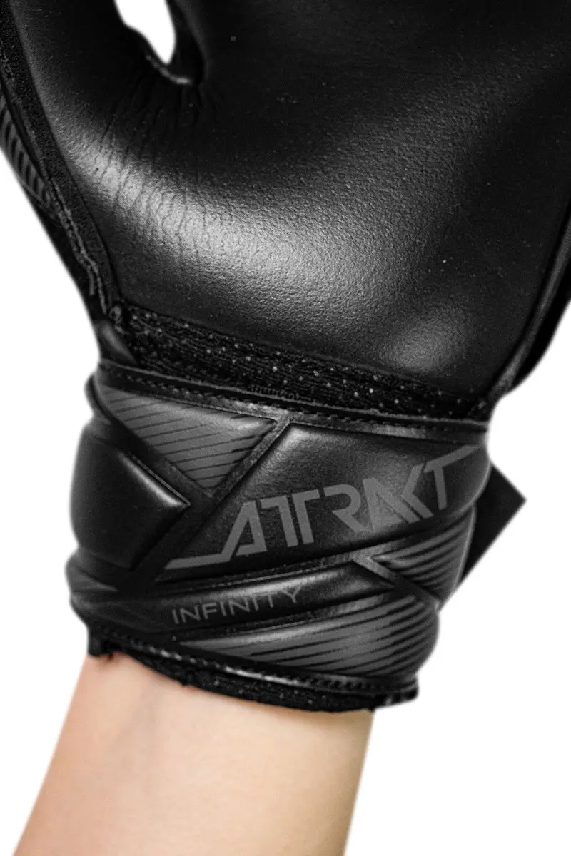 Reusch Attrakt Infinity Junior Keepershandschoenen - Maat 5 - Zwart/Wit