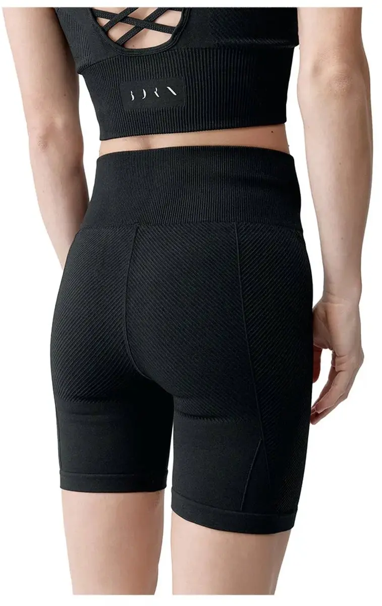 Born Living Yoga India Korte Broek - L - Zwart