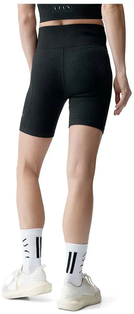 Born Living Yoga India Korte Broek - L - Zwart