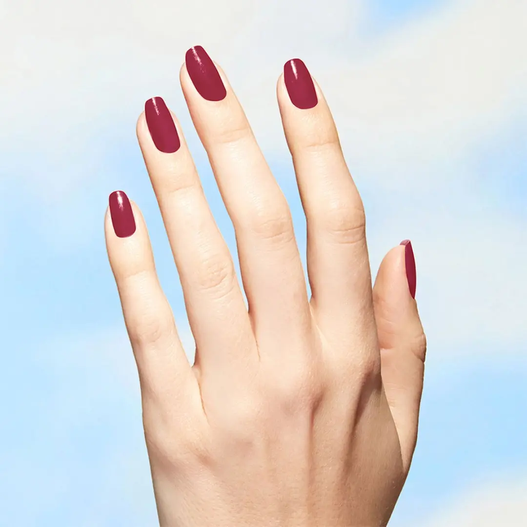 O.P.I. Nature Strong Give a Garnet Nagellak - Zwart - afbeelding 3 van 4