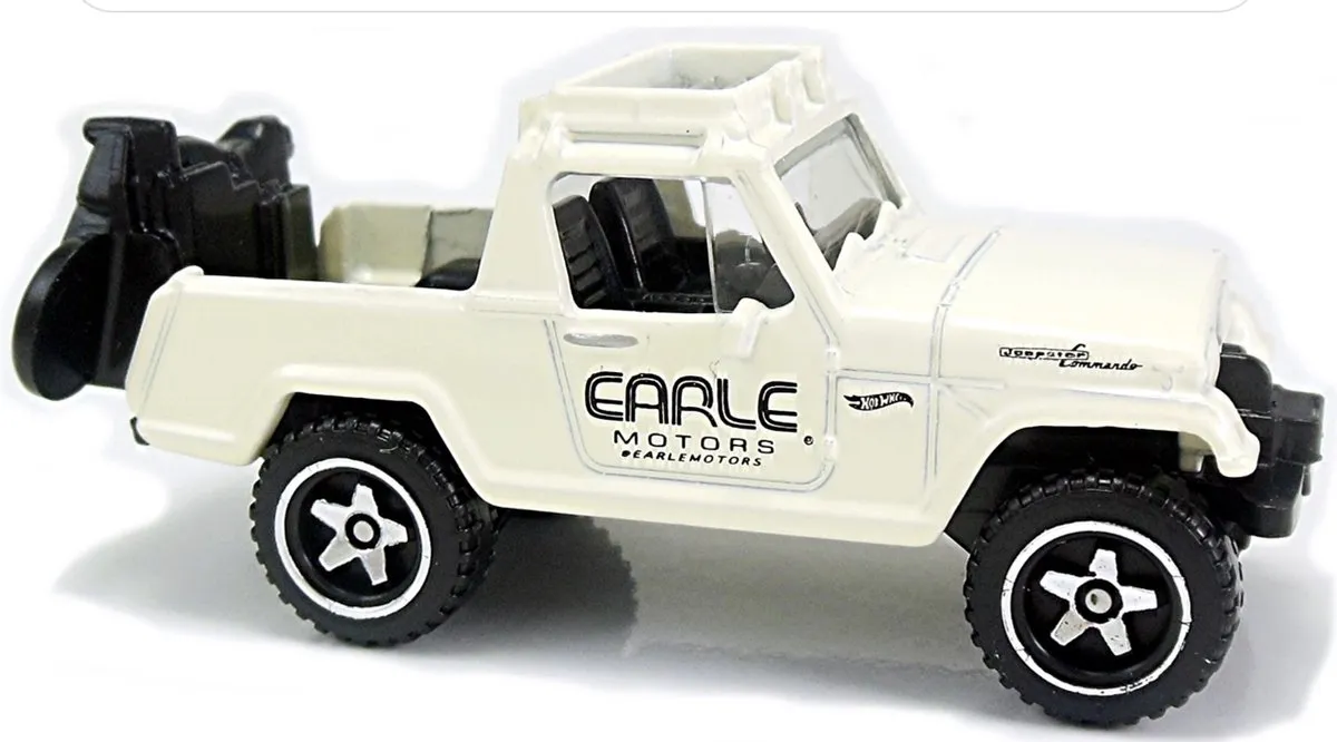 Hot Wheels Jeepster Commando 67 1:64 - 7cm - Divers
