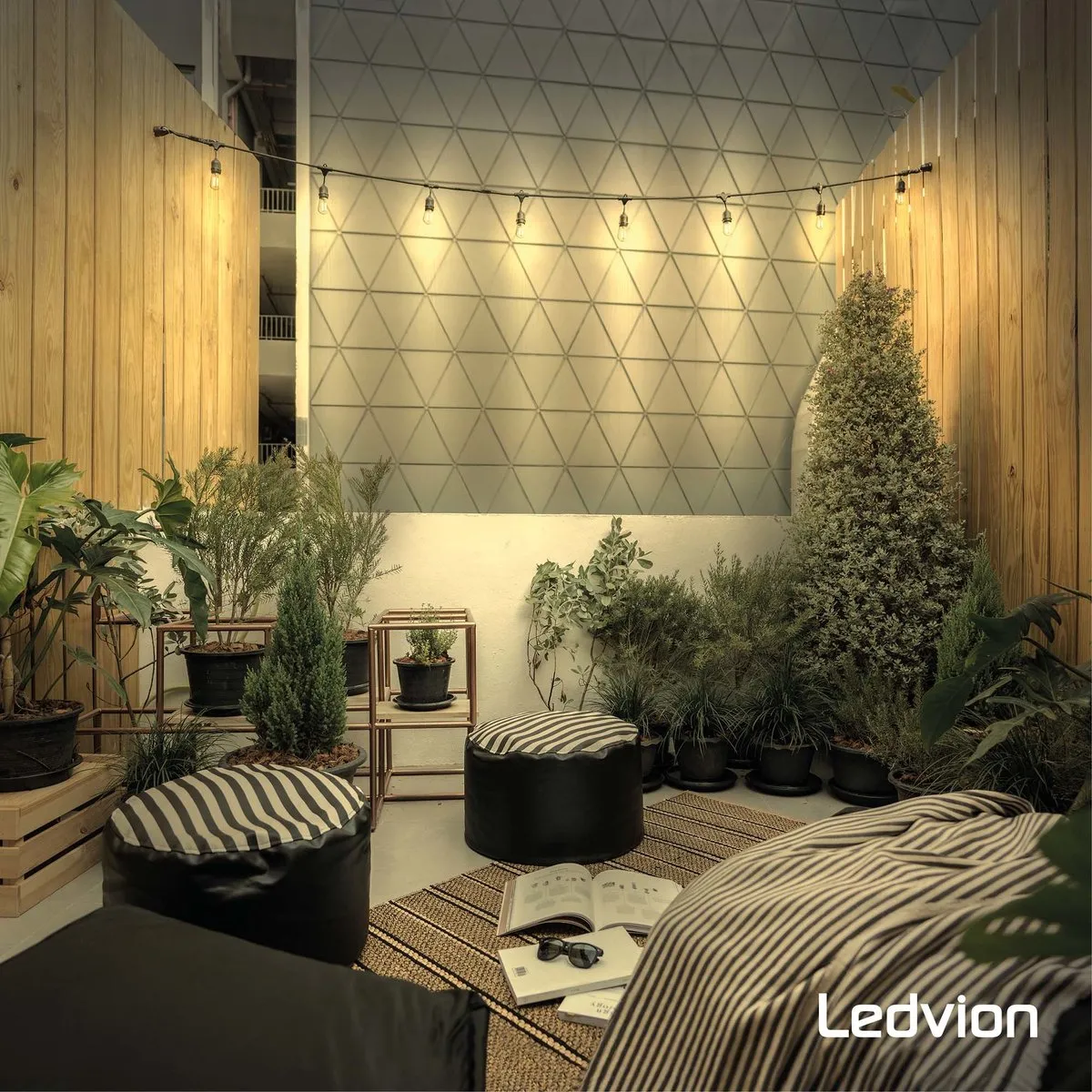 LEDVION E27 LED Lamp 4.5W - 2300K - Helder