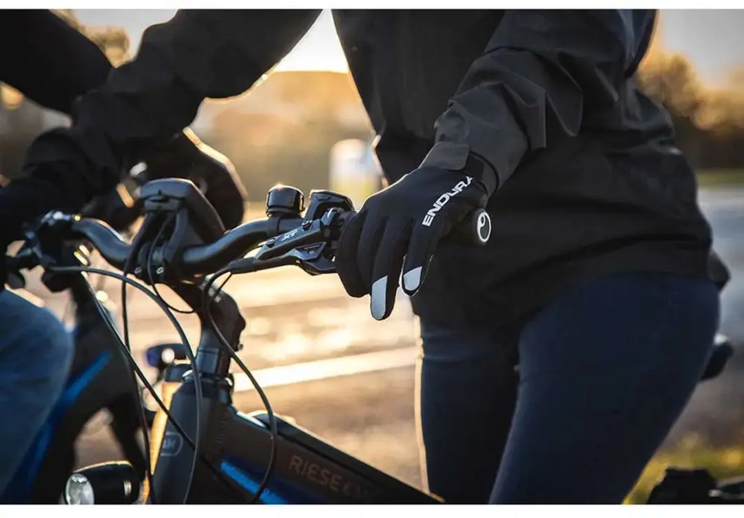 Endura Women's Strike Glove - L - Zwart