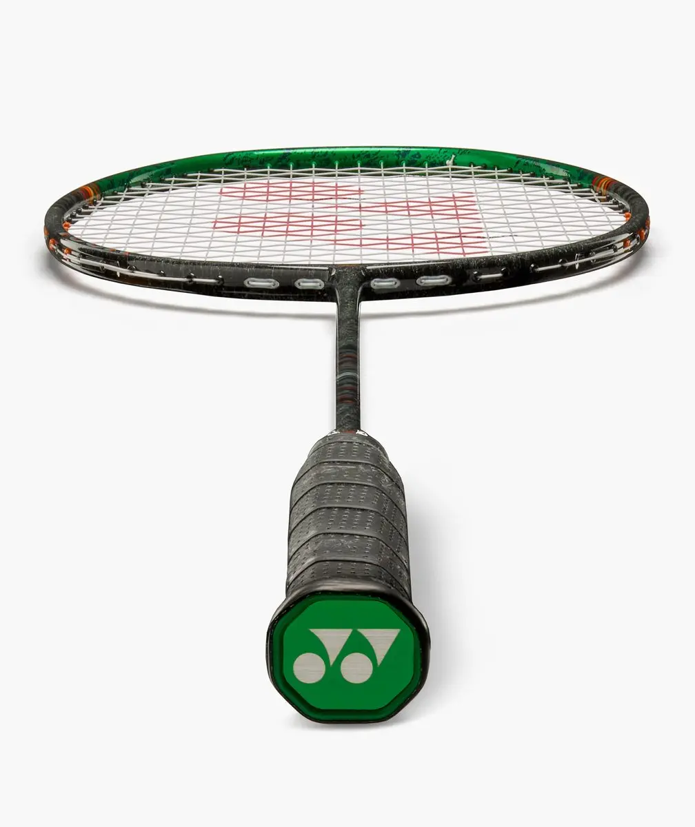 Yonex Astrox 99 TOUR Badmintonracket - Zwart/Groen