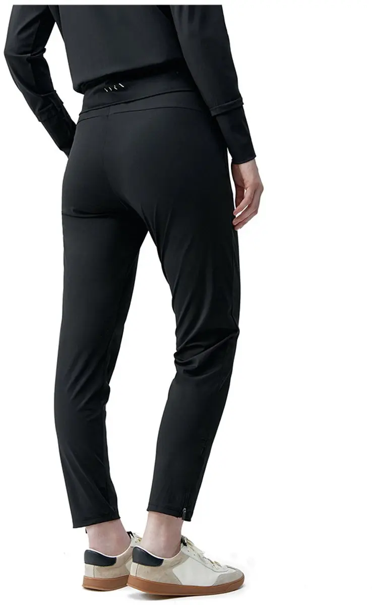 Born Living Yoga Airla Joggers - XS Zwart