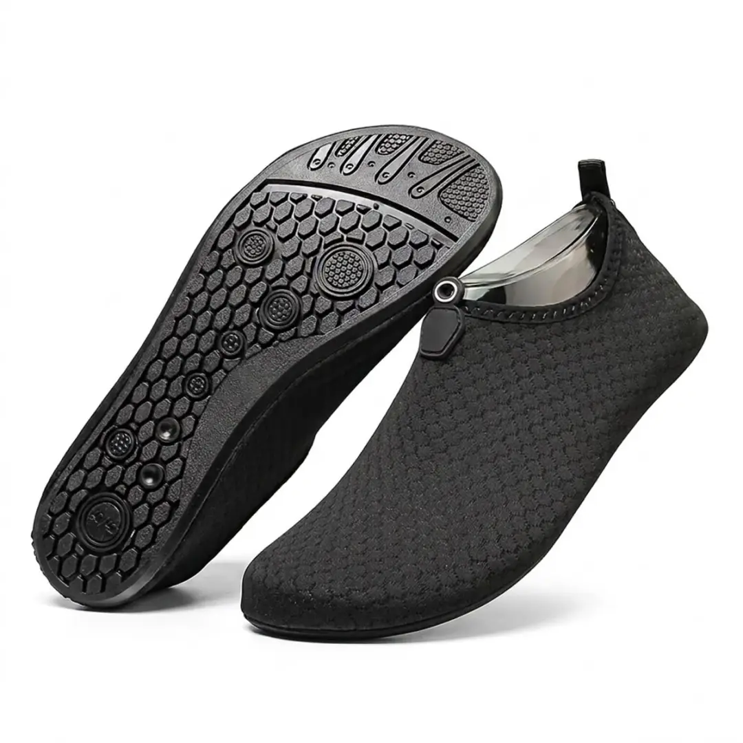 Zwarte waterschoenen dames maat 37
