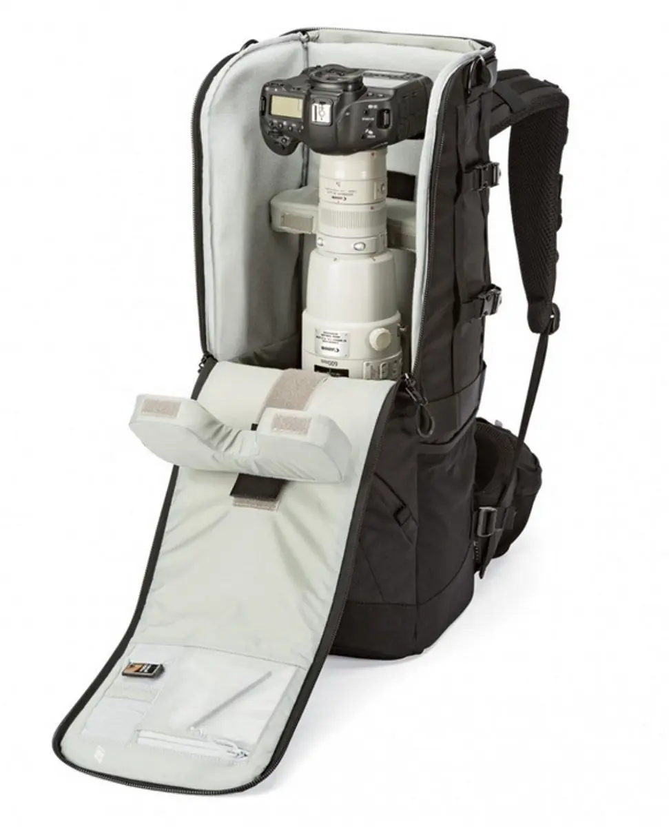 Lowepro Lens Trekker 600 AW III Messenger Bag - 2 Lenzen - Zwart
