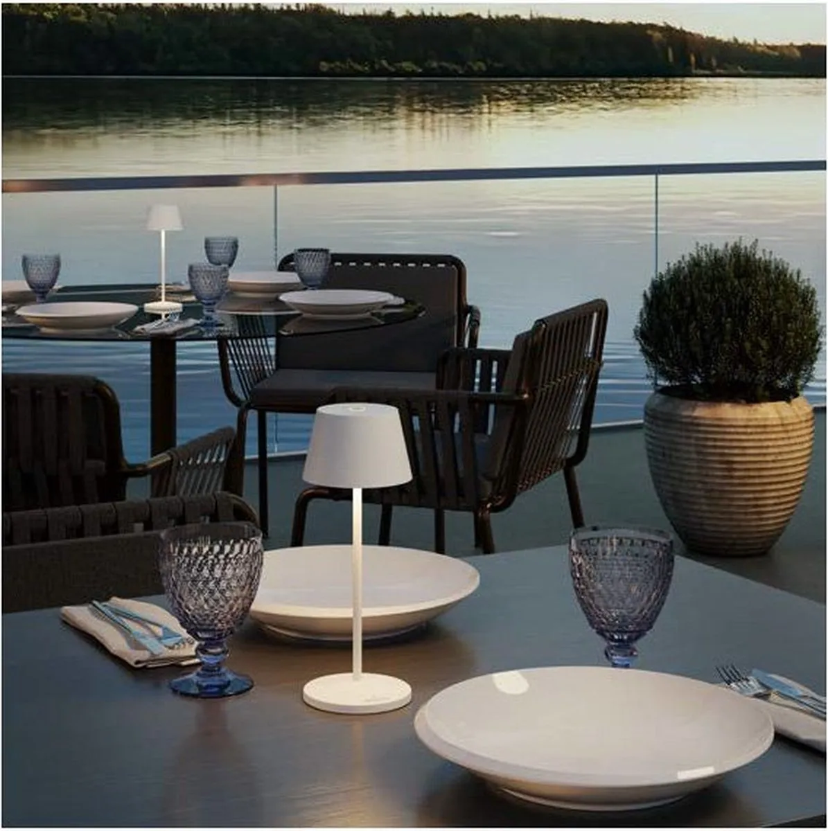 Villeroy & Boch Seoul Micro Oplaadbare Tafellamp - Zwart - afbeelding 6 van 6