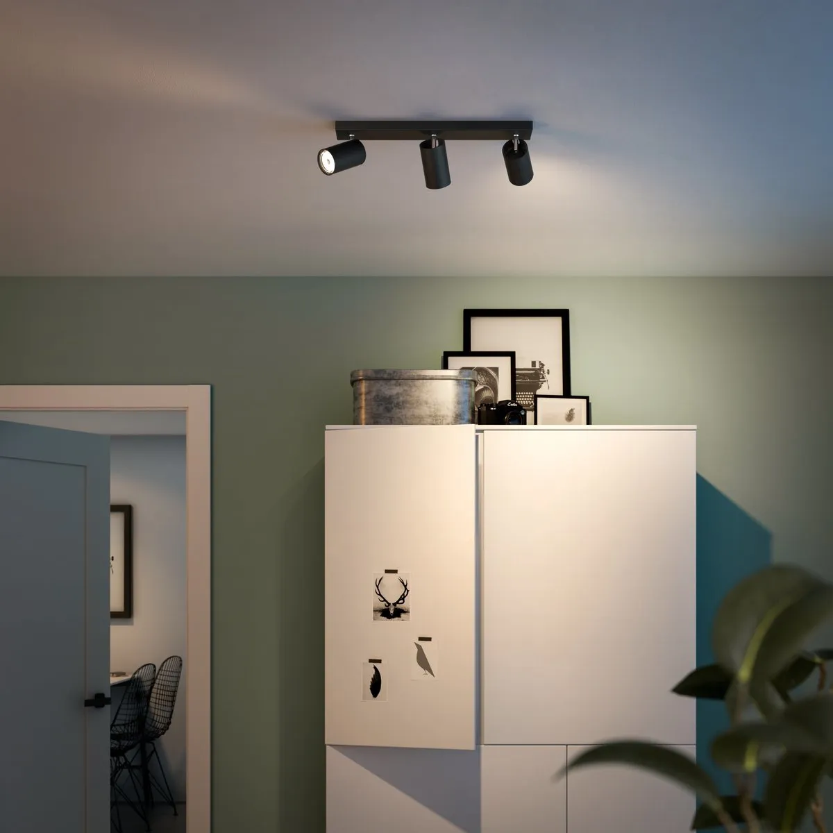 Philips Kosipo Opbouwspot 3x GU10 Warmwit - Zwart