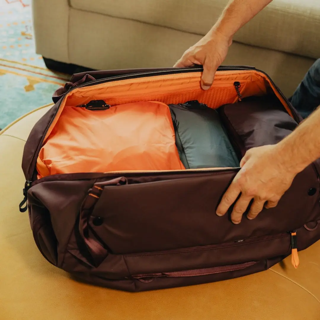 Peak Design Travel Duffelpack 65L - Rood - afbeelding 2 van 6