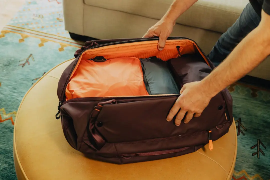 Peak Design Travel Duffelpack 65L - Rood - afbeelding 6 van 6