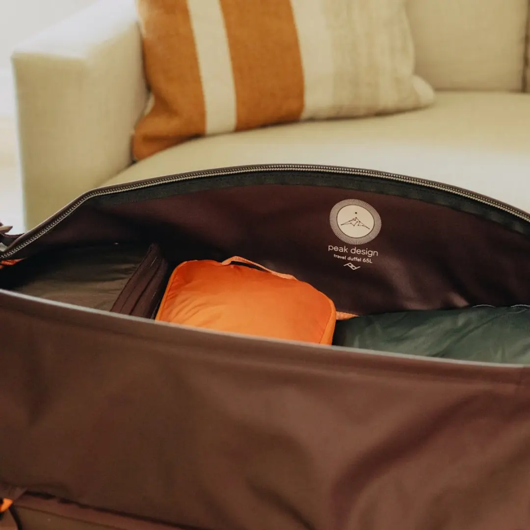 Peak Design Travel Duffel 65L - Eclipse - Rood - afbeelding 3 van 6