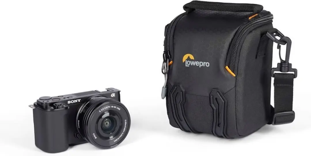 Lowepro SH 115 III Schoudercameratas - 1L - 2 Vakken - Zwart
