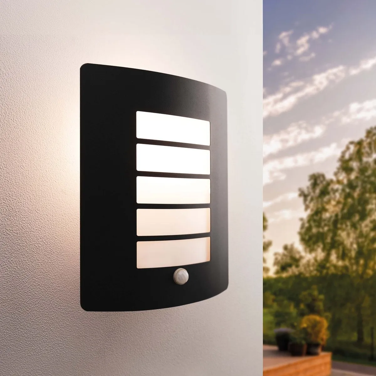 Ledvion LED Wandlamp met Sensor E27 IP44 - Zwart