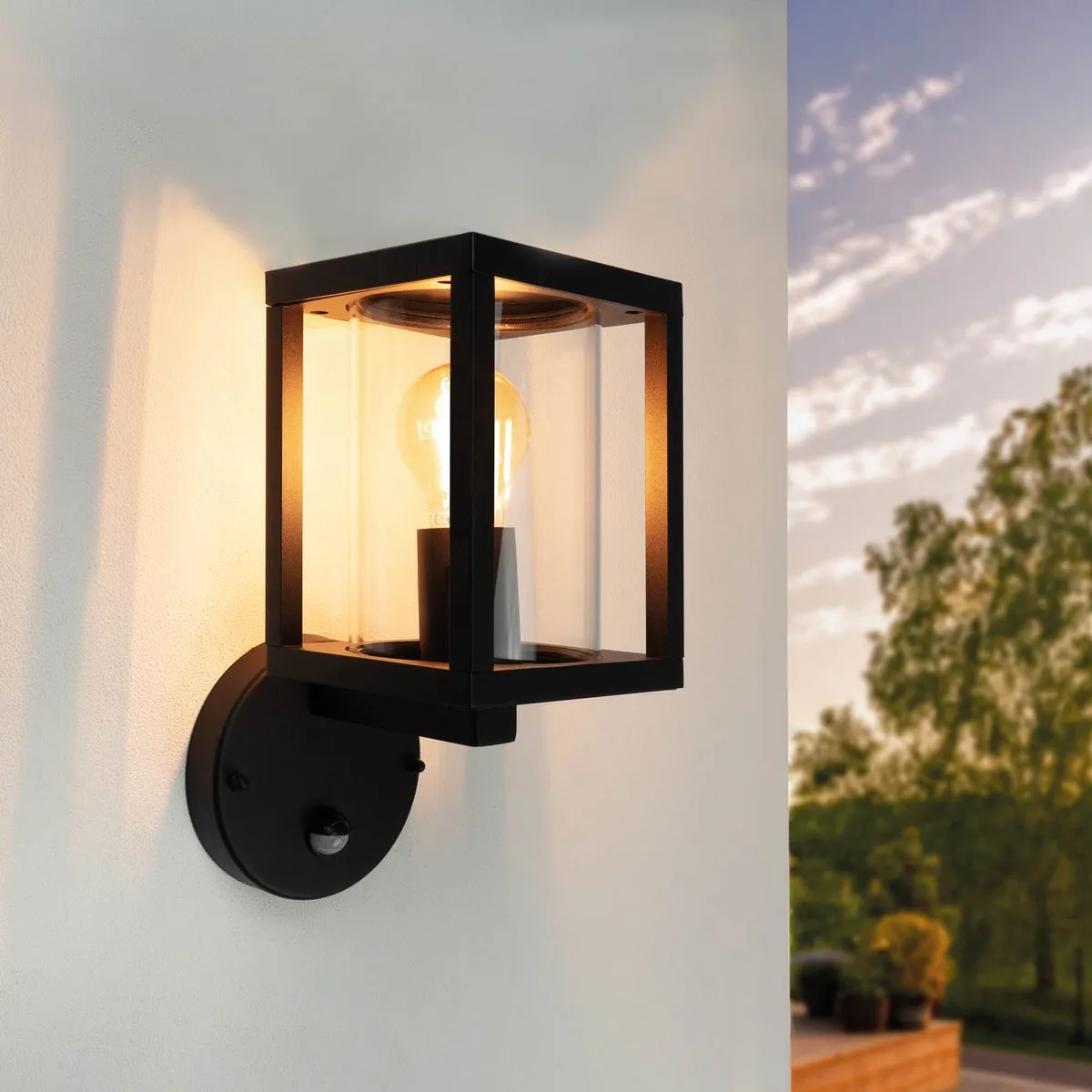 Ledvion LED Wandlamp met Sensor E27 IP44 - Zwart