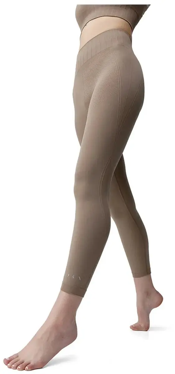 Born Living Yoga Annapurna Seamless 7/8 Leggings Bruin S Vrouw