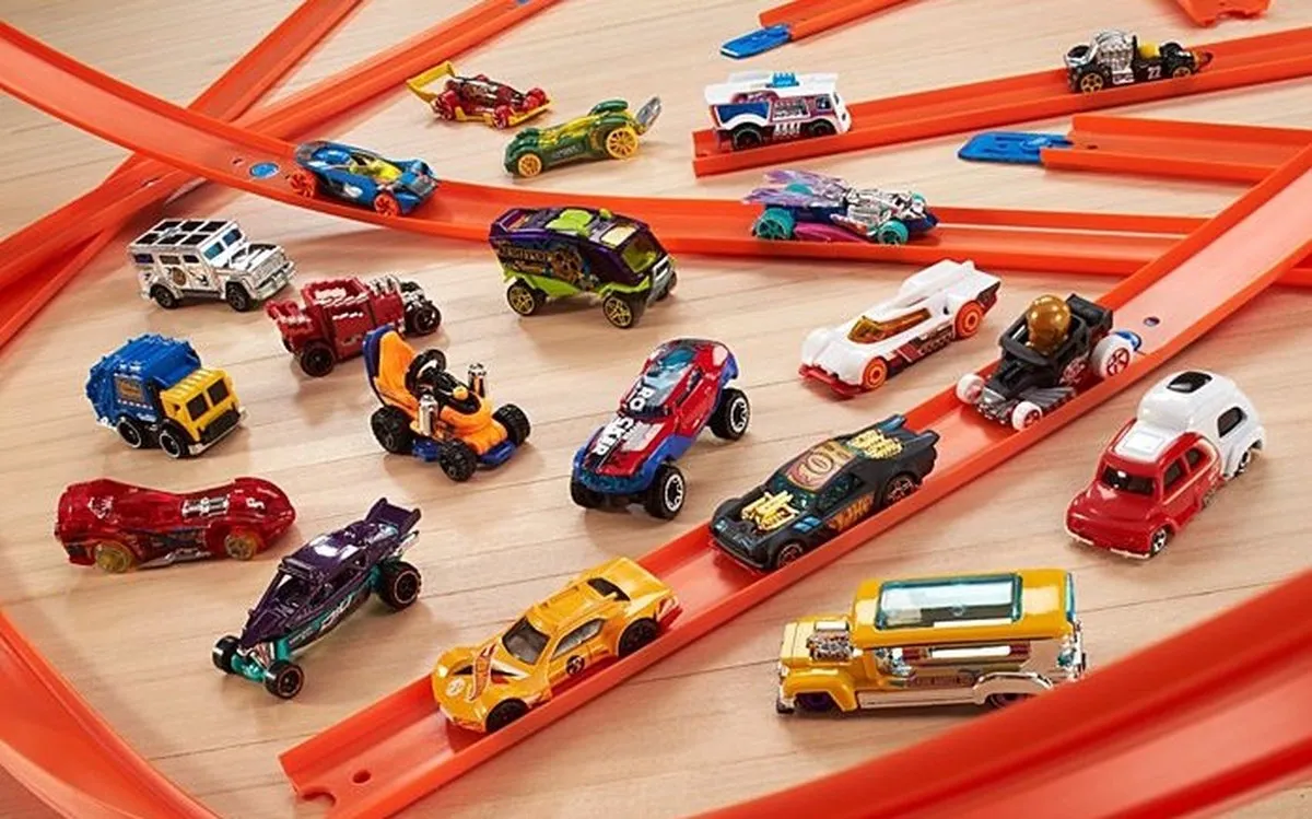 Hot Wheels 50 Auto Diecast CGN22 - Speelgoedvoertuigen - Verschillende kleuren