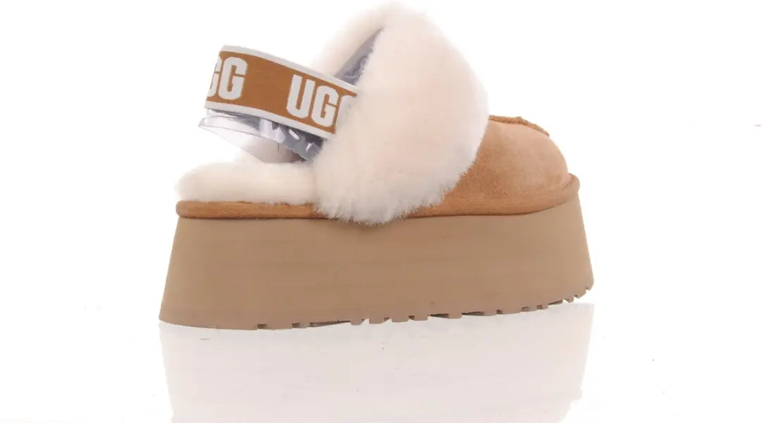 UGG Funkette Schoen - Maat 38 - Zwart