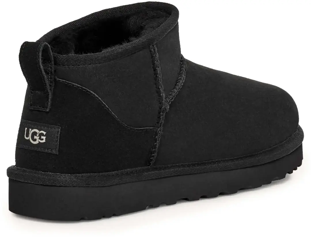 UGG Classic Ultra Mini M Schoen - Maat 40 - Zwart