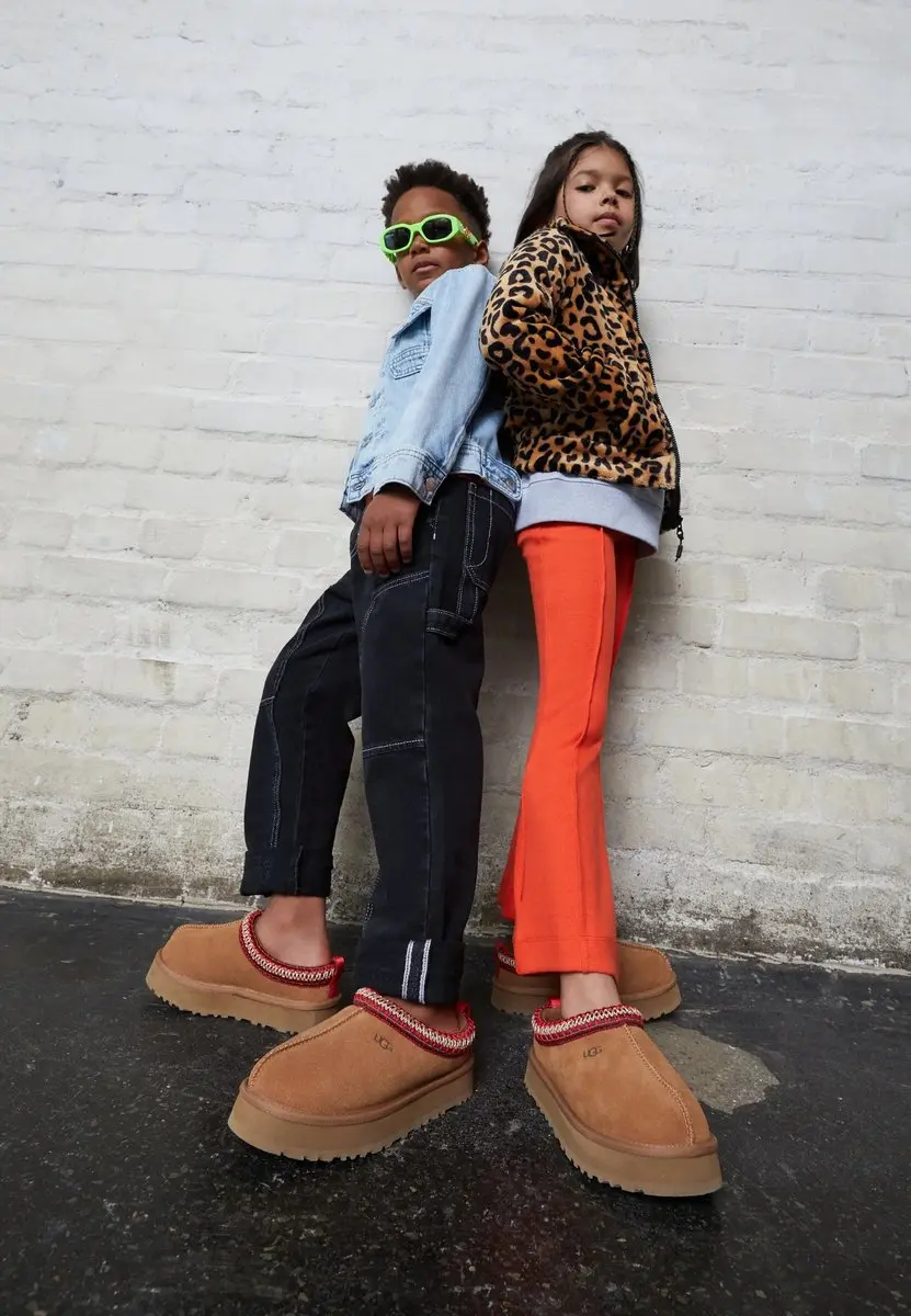 UGG Tazz Chestnut - 37