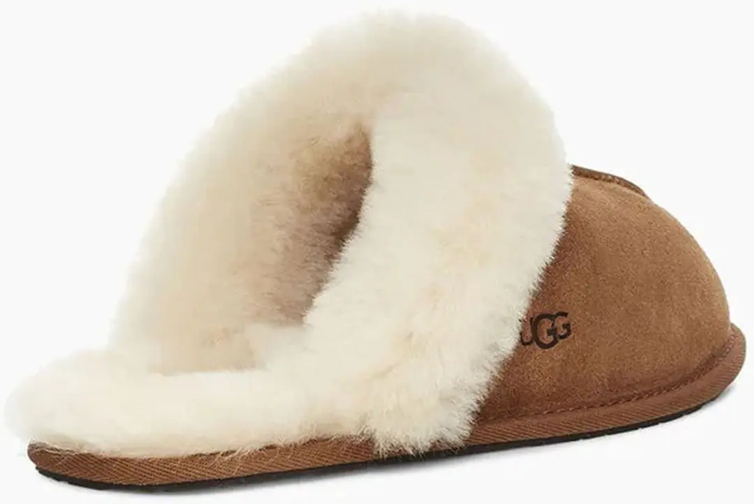 UGG W Scuffette II Dames Sloffen - Maat 41 Chestnut