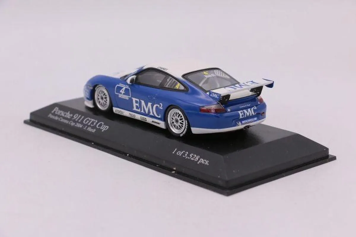 Porsche 911 GT3 Cup EMC Araxa Racing #4 - 1:43 Minichamps