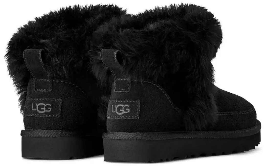UGG Classic Ultra Mini Chalet Boot - Maat 38 - Zwart