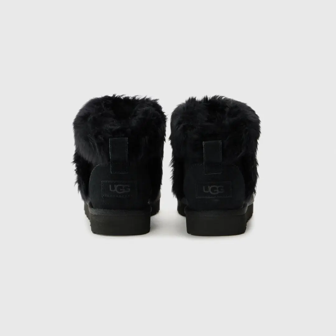 UGG Classic Ultra Mini Chalet Boot - Maat 38 - Zwart