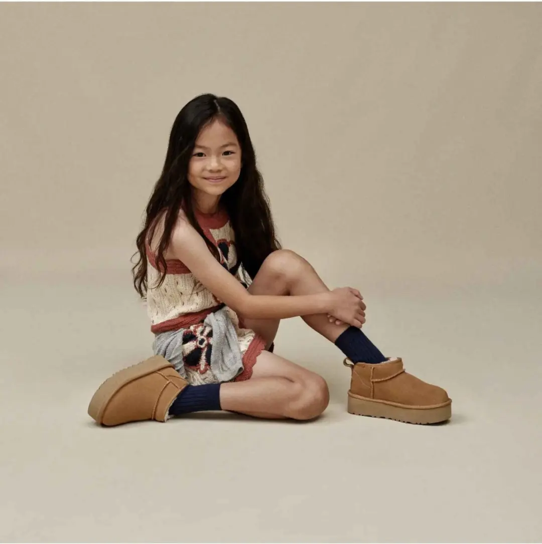 UGG Classic Ultra Mini Platform Boot - 33.5