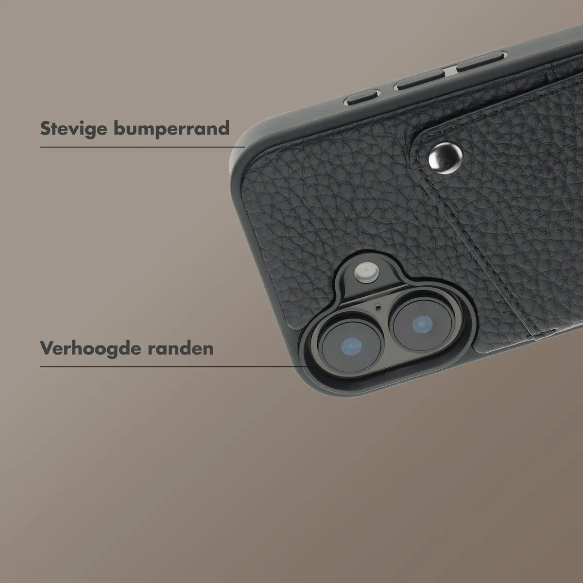 Selencia Hoesje iPhone 17 Backcover Zwart - 2 Pasjes