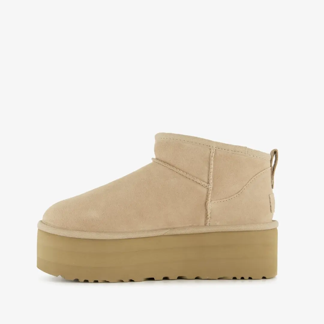 UGG Classic Ultra Mini Platform Boot - Wit - Maat 37