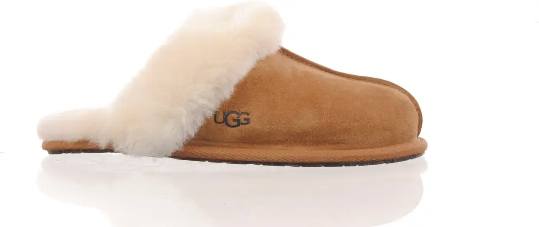 UGG W Scuffette II Dames Sloffen - Chestnut 38