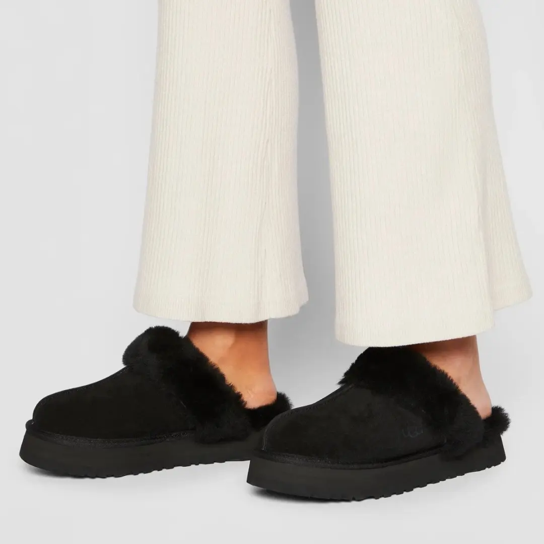 UGG Disquette Dames Sloffen - 36 - Zwart