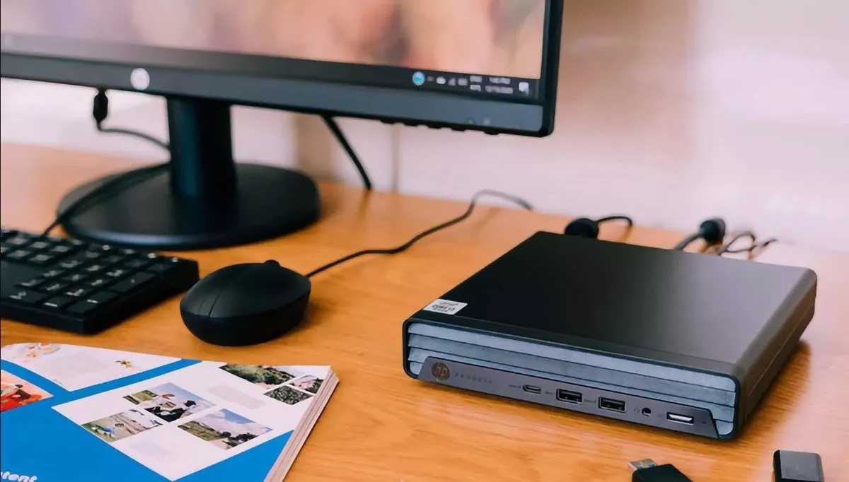HP ProDesk 400 G6 Mini PC - i3-10100T 8GB 256GB SSD Zwart