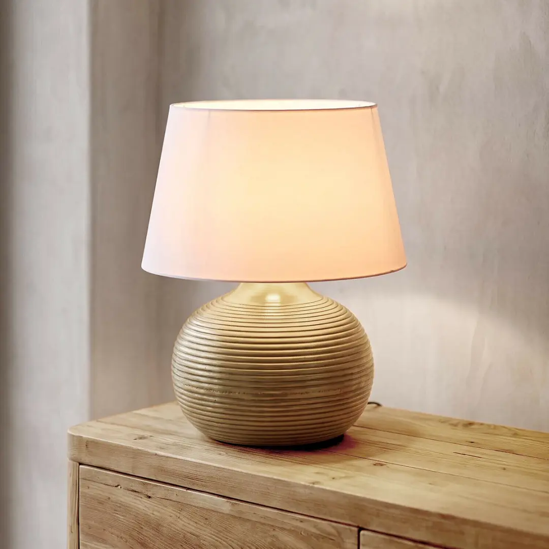 Loberon Miravona Tafellamp - 25W - Ø40cm - Antiekmessing/Crème