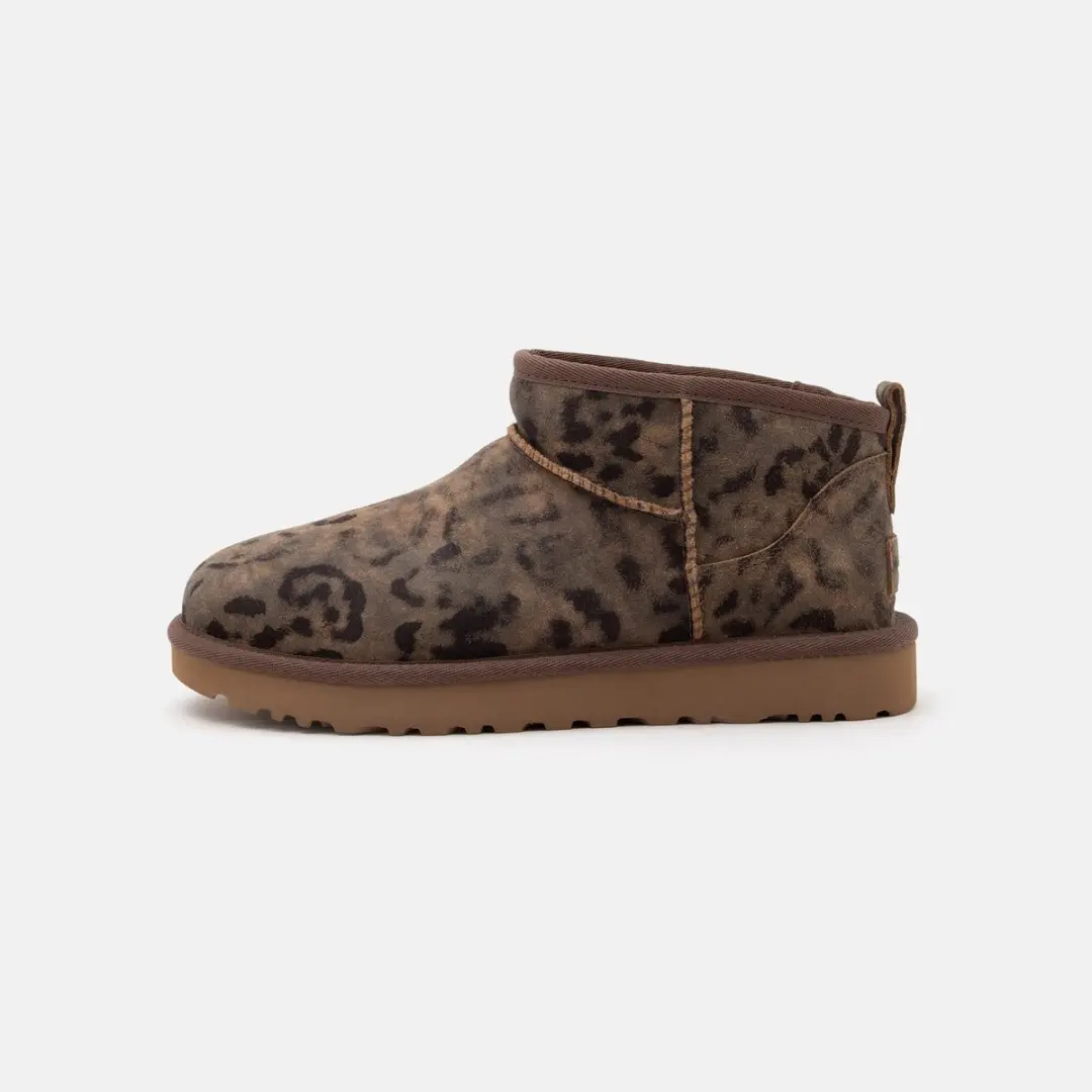 UGG Classic Ultra Mini Spotted