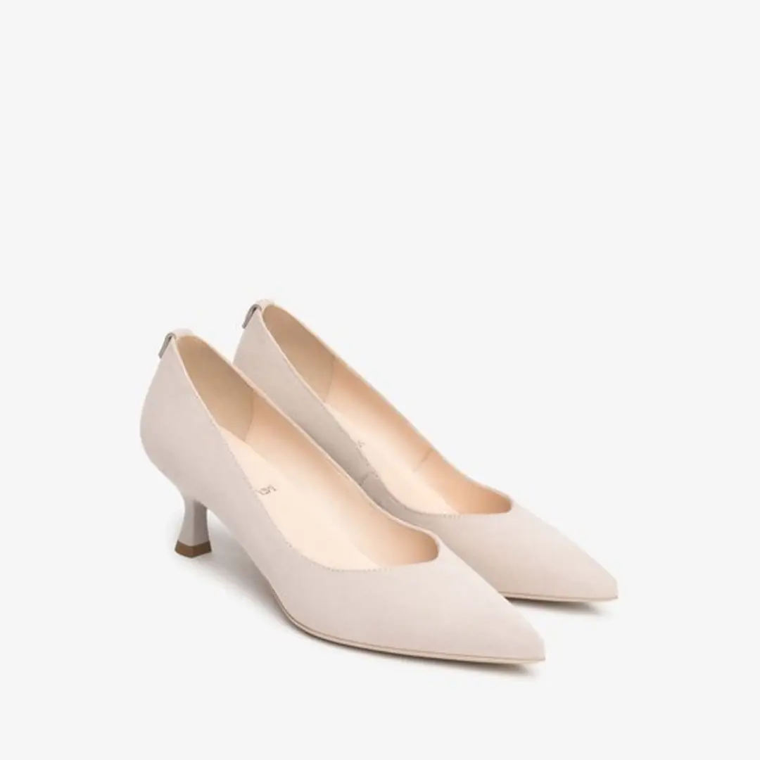 Nero Giardini pumps kleur beige maat 41