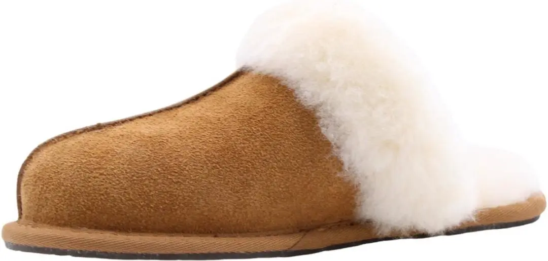 UGG W Scuffette II Dames Sloffen - 36 - Chestnut