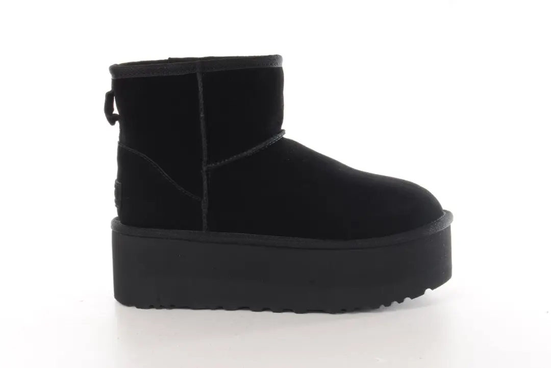 UGG Vachtlaarzen Vrouwen - Maat 41 - Zwart