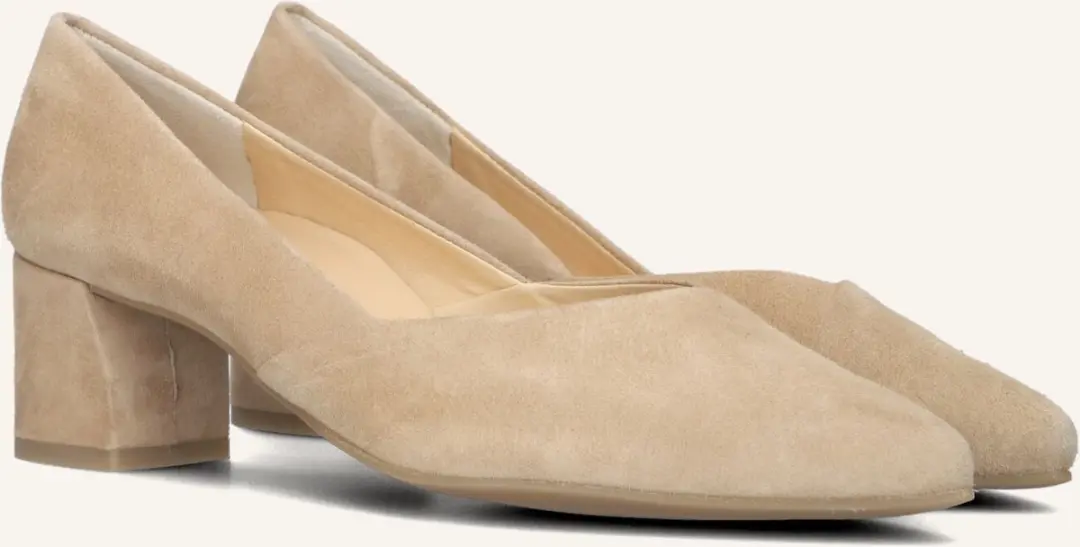Paul Green 3740 Pumps