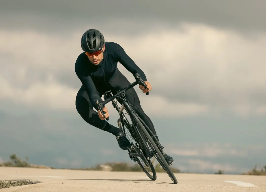 Lazer Road Strada KinetiCore S Helm - Zwart