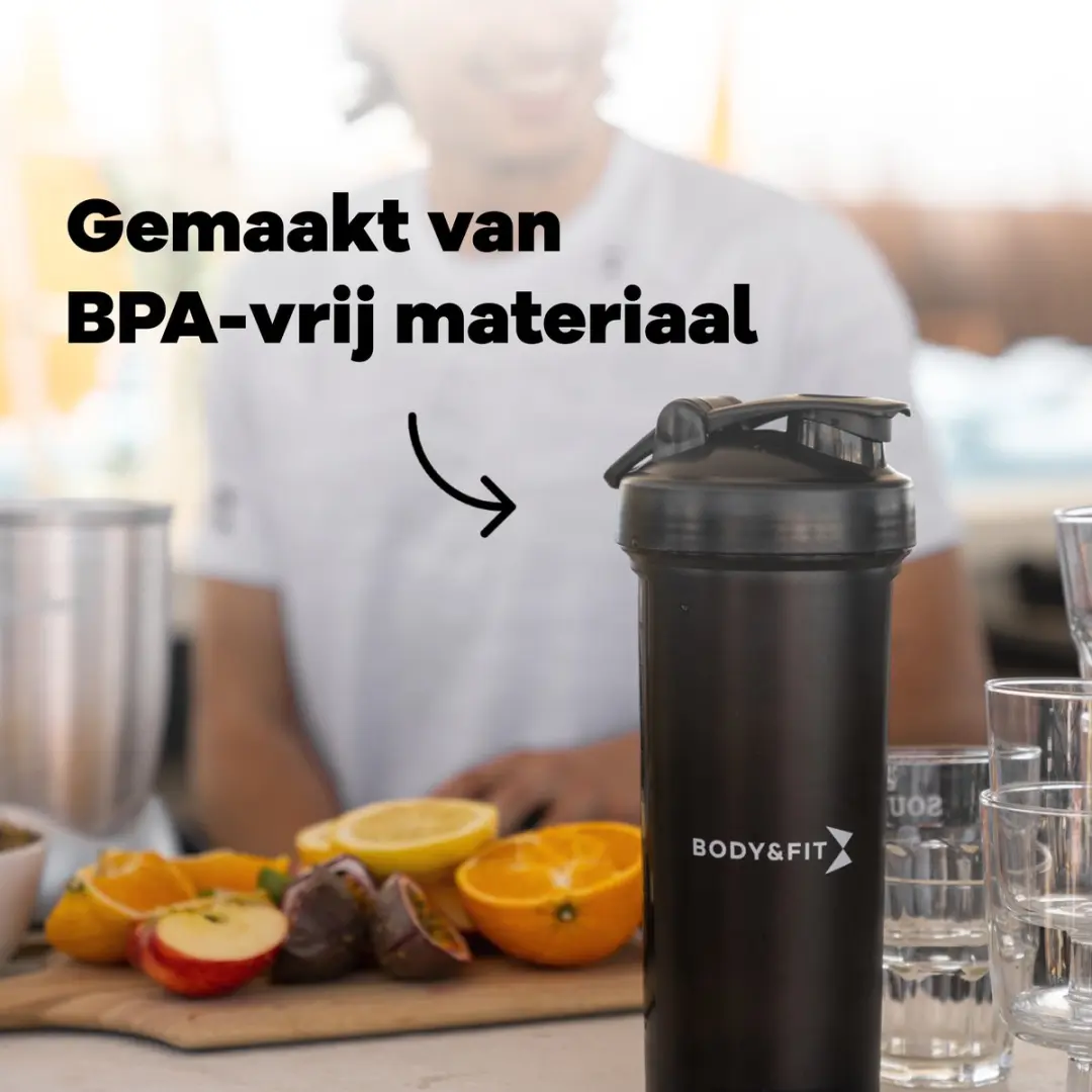 Body & Fit Essential Shaker 700ml - Zwart
