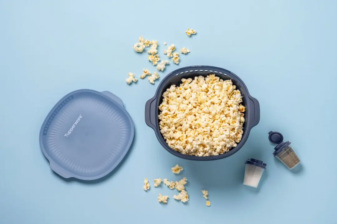 Tupperware popcorn maker & mini peper en zoutstrooier